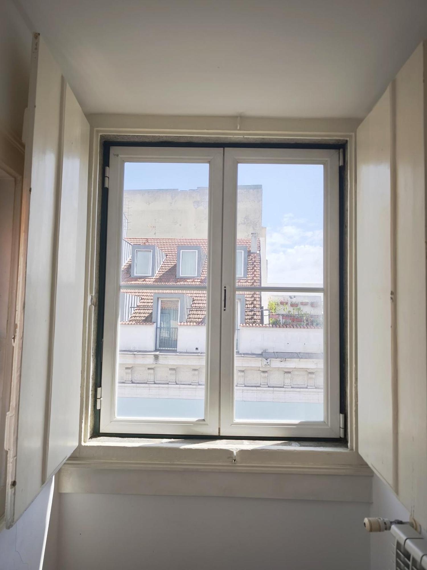 Bedrooms In Lisbon's Bairro Alto In Shared * Lisbon